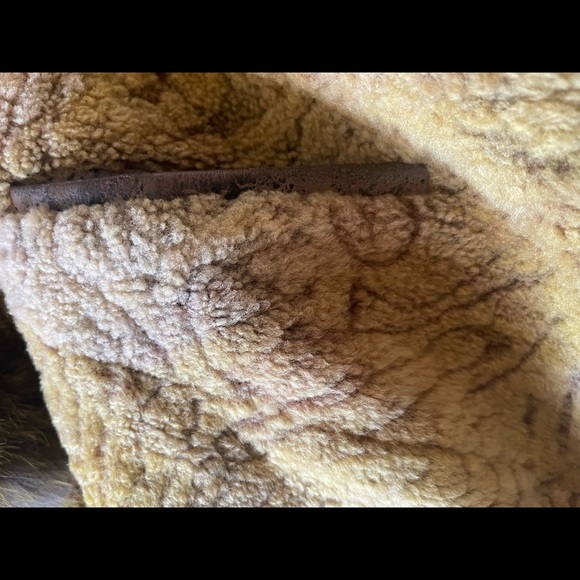 RARE vtg 1970s 100% authentic lamb skin Racoon Fur trim Yellow coat Penny lane - Picture 10 of 15